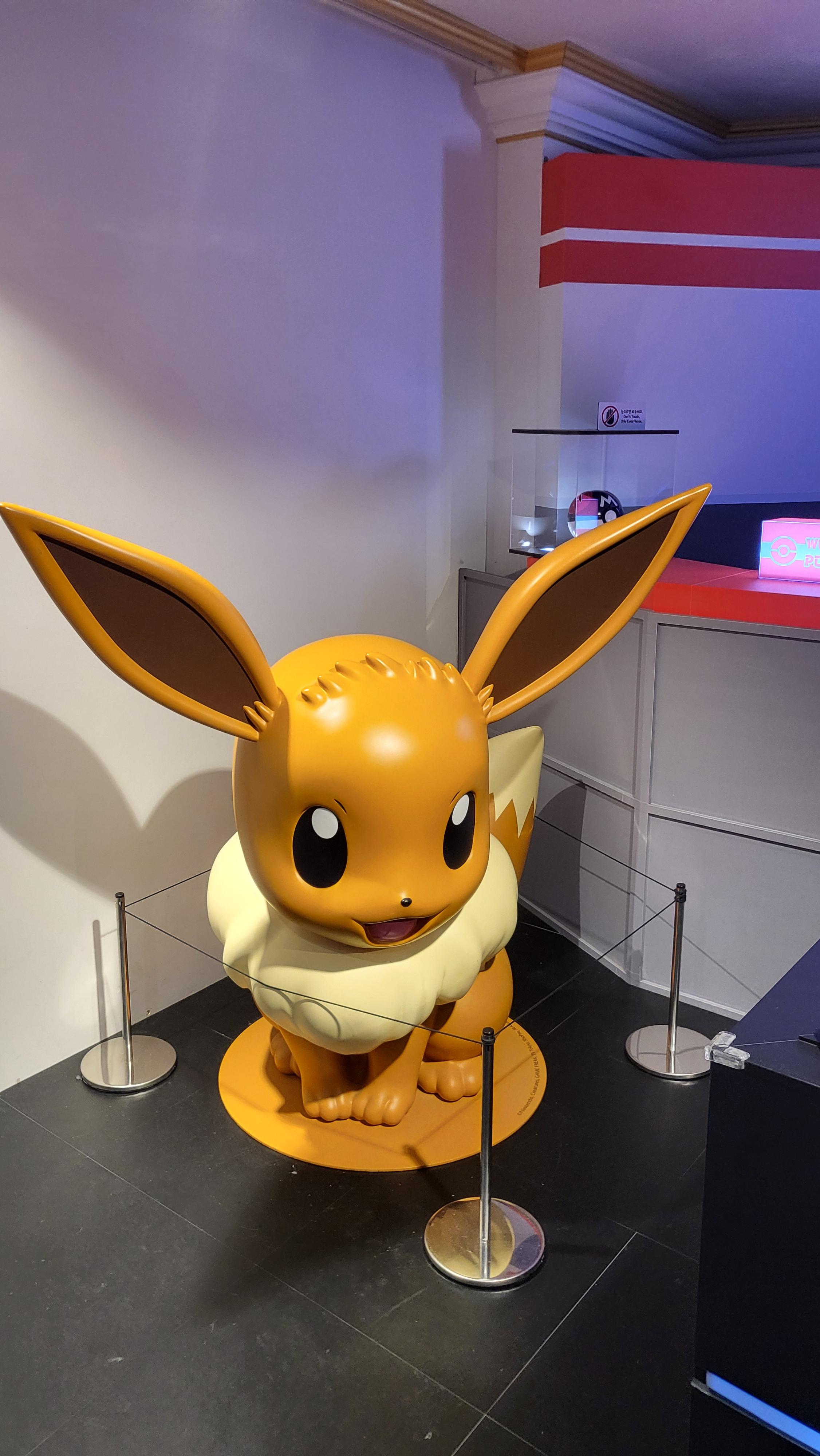 포켓몬 연구소 안 이브이