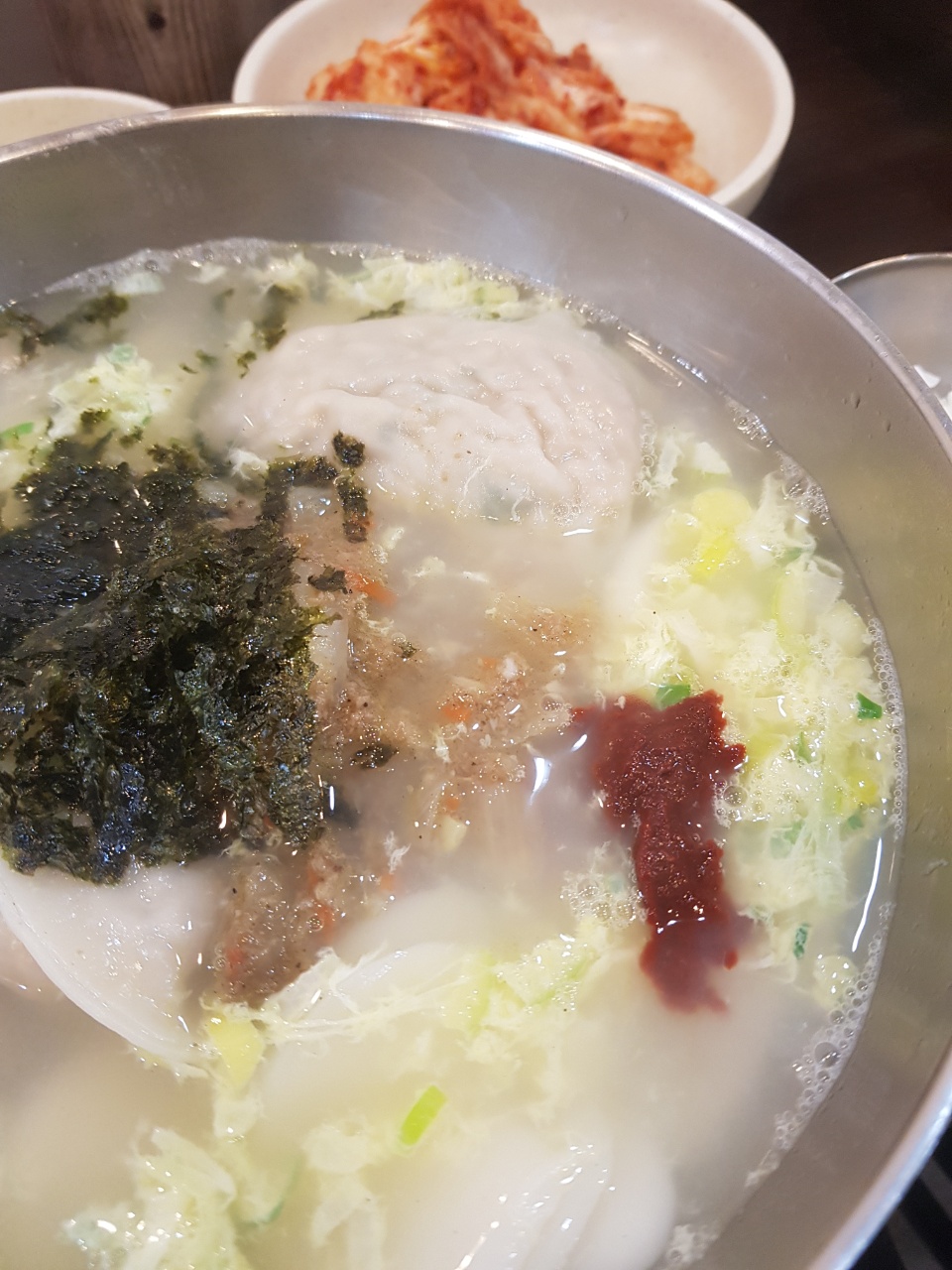 강남구 학동역 맛집 명동칼국수 위치 리뷰 만두 칼국수 맛집 점심 맛집