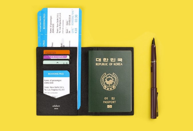 여권과 항공권