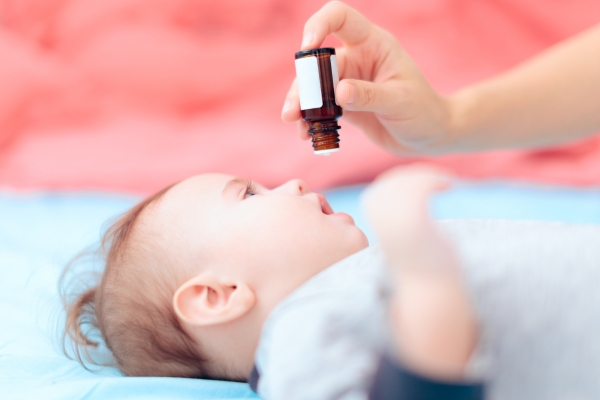 아기 영양제 종류와 먹이는 방법(비타민D, 유산균) 썸네일