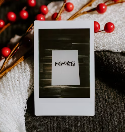 MEMORIES라는 단어가 적힌 종이