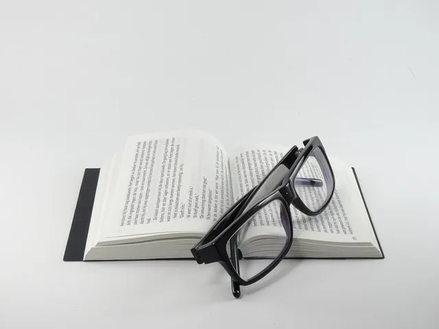 돋보기 안경 올바른 사용법과 도수 부작용 예방법_2