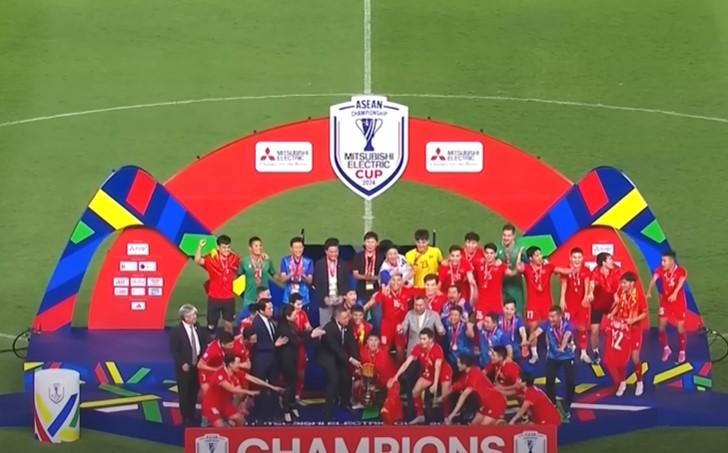 미쓰비시 컵 우승