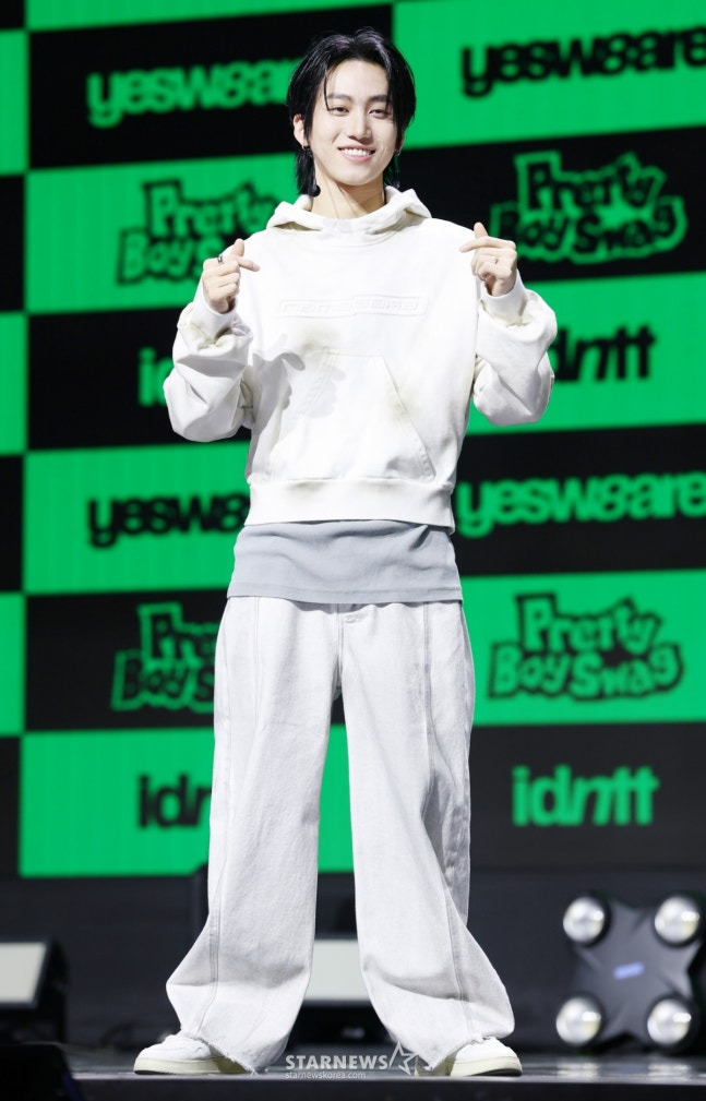 오늘자 15인조로 컴백한 남돌.jpg | 인스티즈