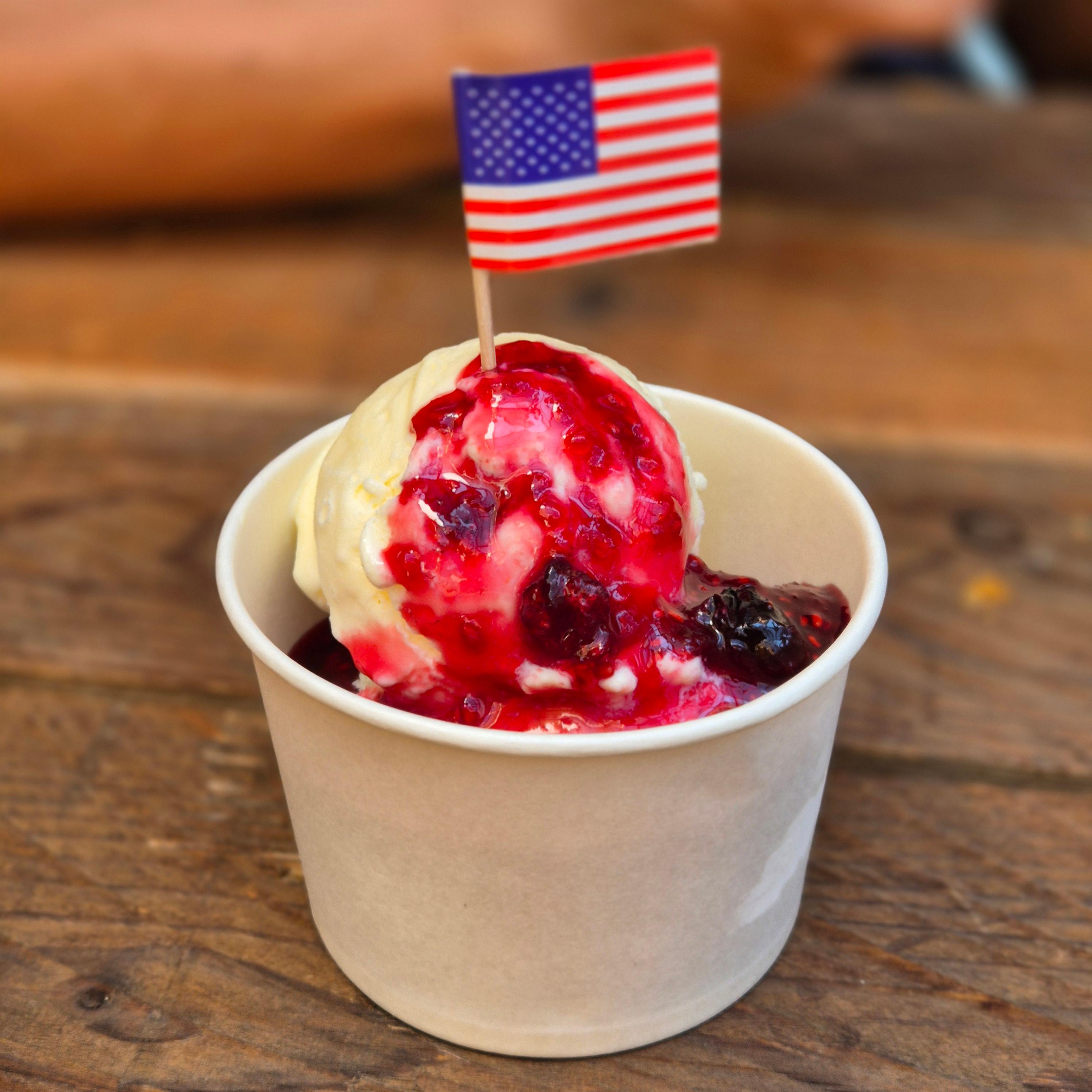 용산 카페, 왓어브레드, MBTI 빵, 용리단길 카페, 용산 베이커리, 인스타 감성 카페, 용산역 맛집, 미국 감성 카페, 휘낭시에 맛집, 용산 데이트 장소, 핫플레이스, 용산 빵집, 제빵 국가대표, 신상 카페, MZ 카페