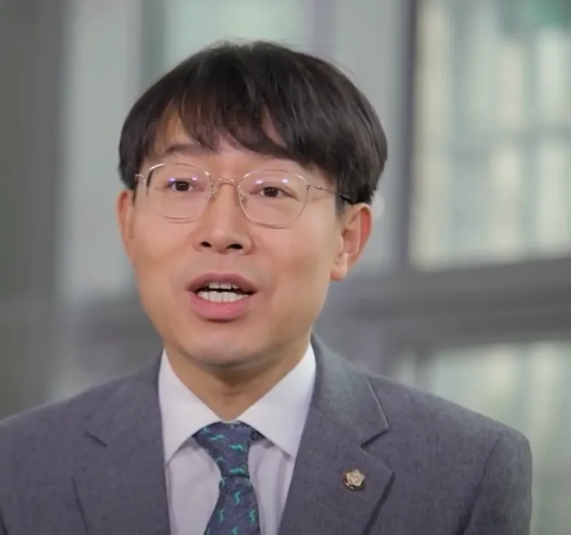 국회의원 인터뷰3.webp