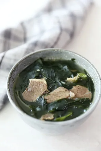 미역국 맛있게 끓이는 방법과 깊은 맛 내는 팁_10