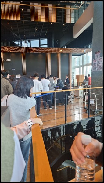 코미디빅리그-1차신분확인-줄