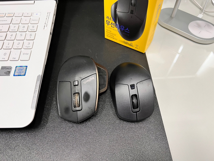 로지텍 MX Master와 노브랜드 저소음 마우스 비교