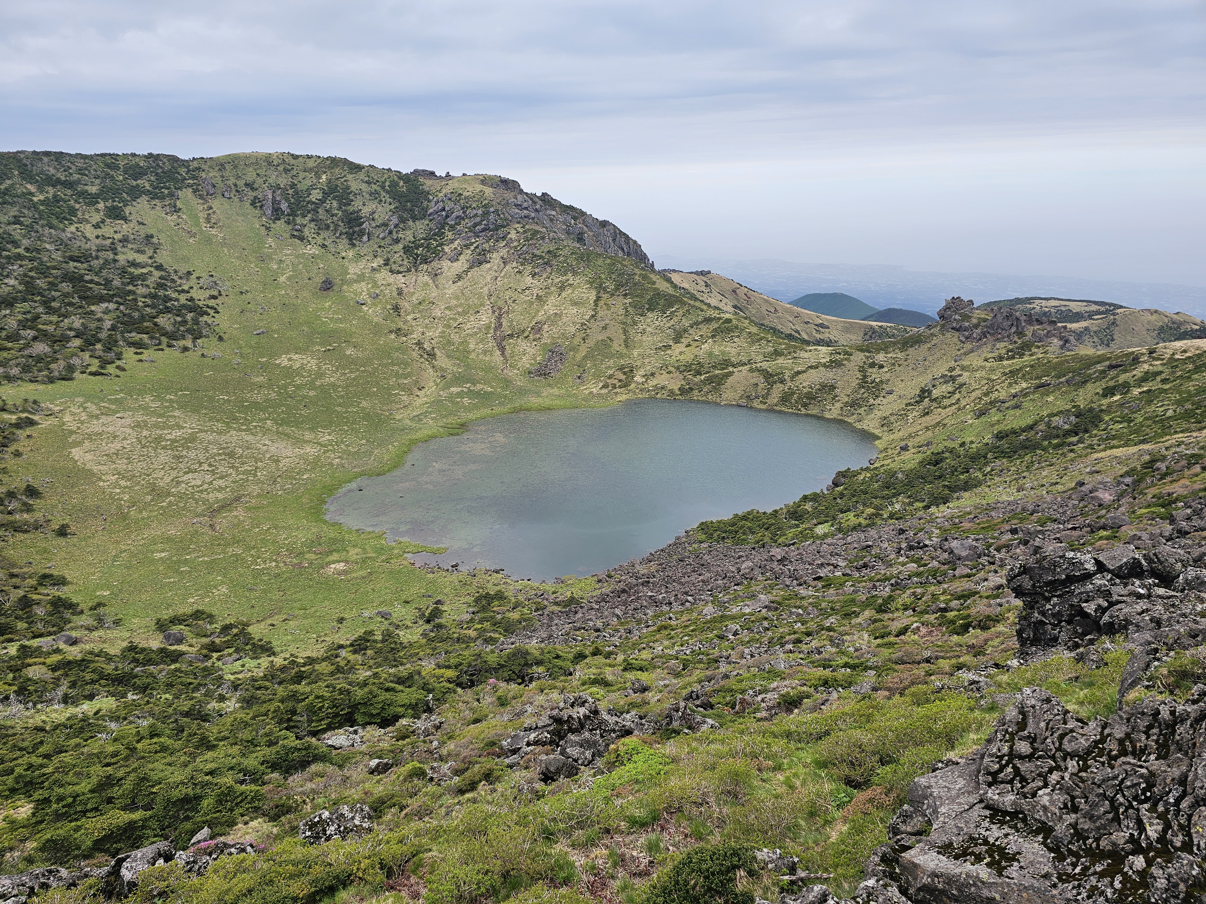 백록담 천지 전경 사진