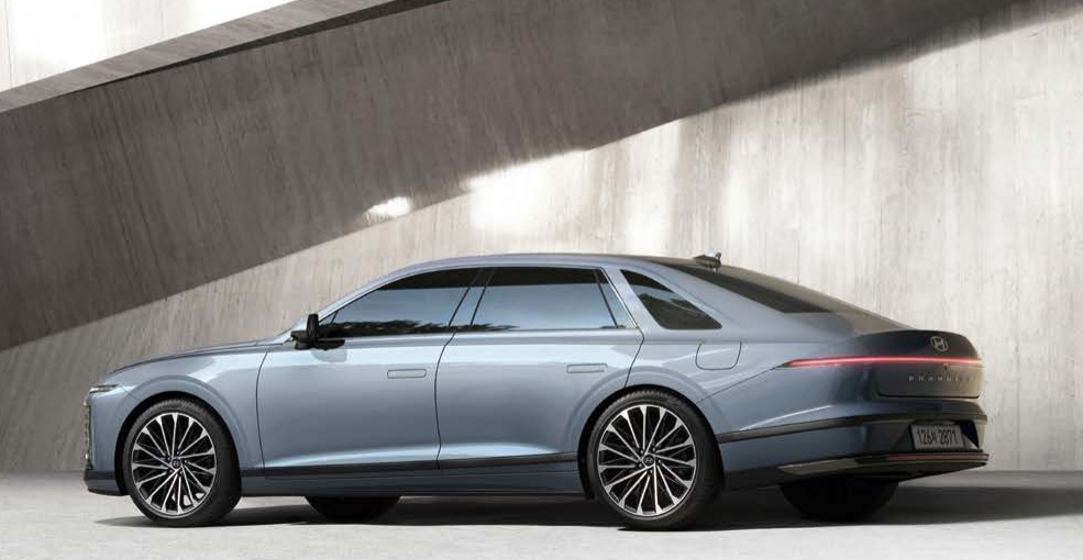 2024년 국산차 판매순위 5위 현대 그랜저