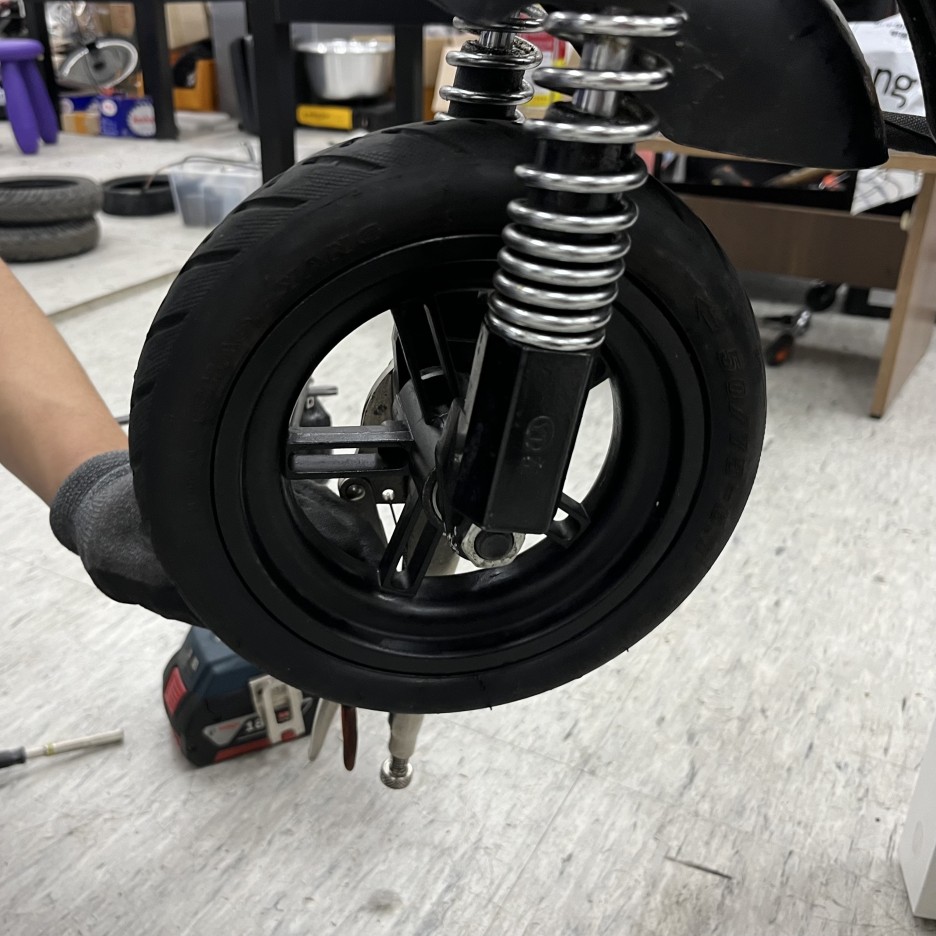 수원 전동킥보드 수리 - 에코드라이브 타이탄Z 타이어 펑크 교체 AS 동탄 용인 안양 안산