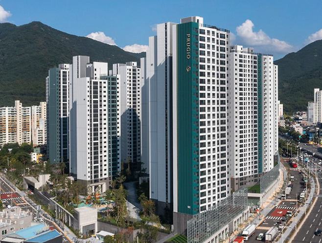 CR리츠가 대규모 매입 돌입