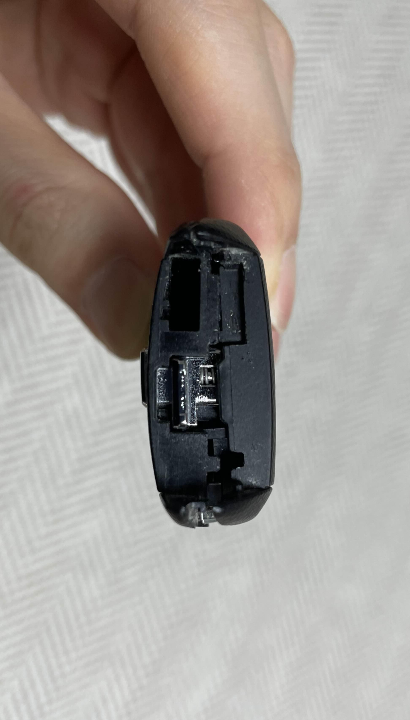 스포티지QL - 스마트키 배터리 교체 방법1