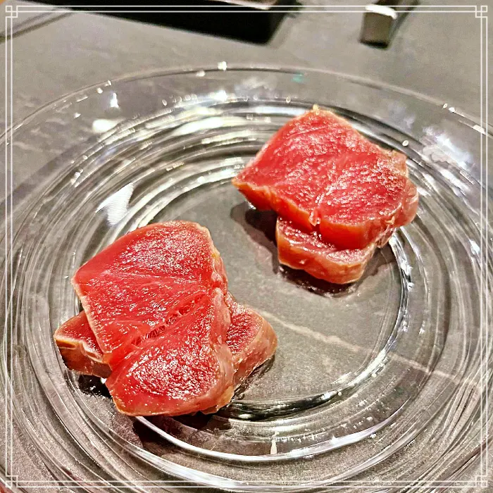 홍대입구, 연남동 맛집 미쉐린 쉐프 짚불 훈연 닭 어깻살, 꼬릿살, 목살, 꼬치구이