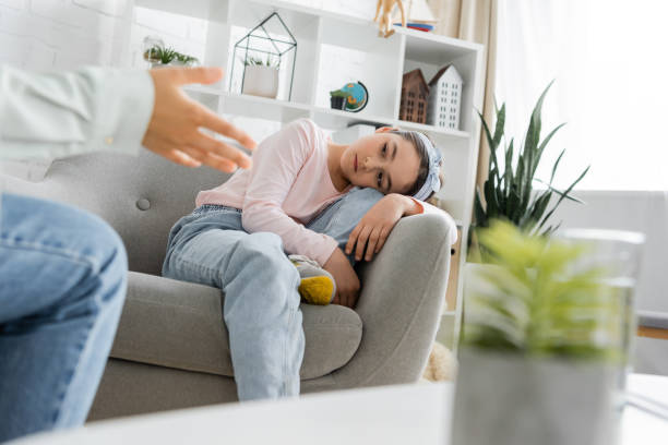 아이와 대화하는 사진