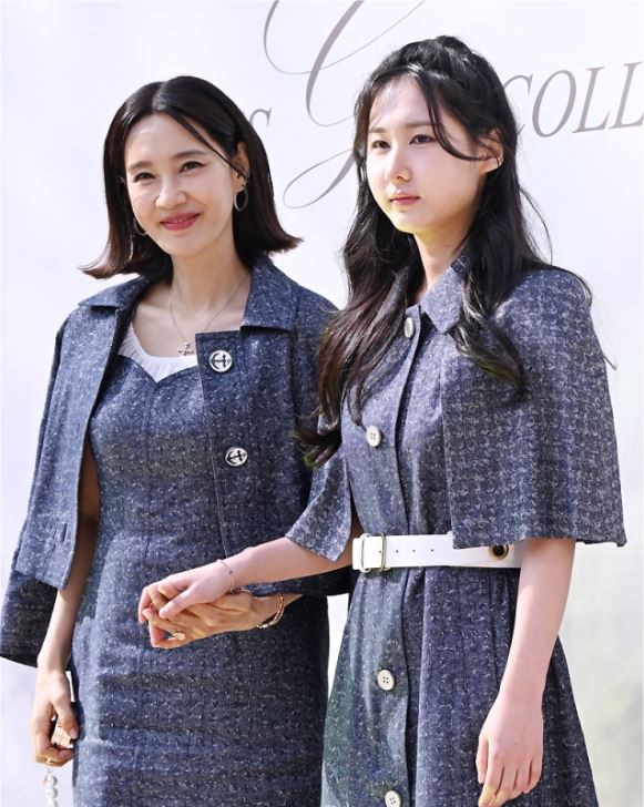 오현경 딸