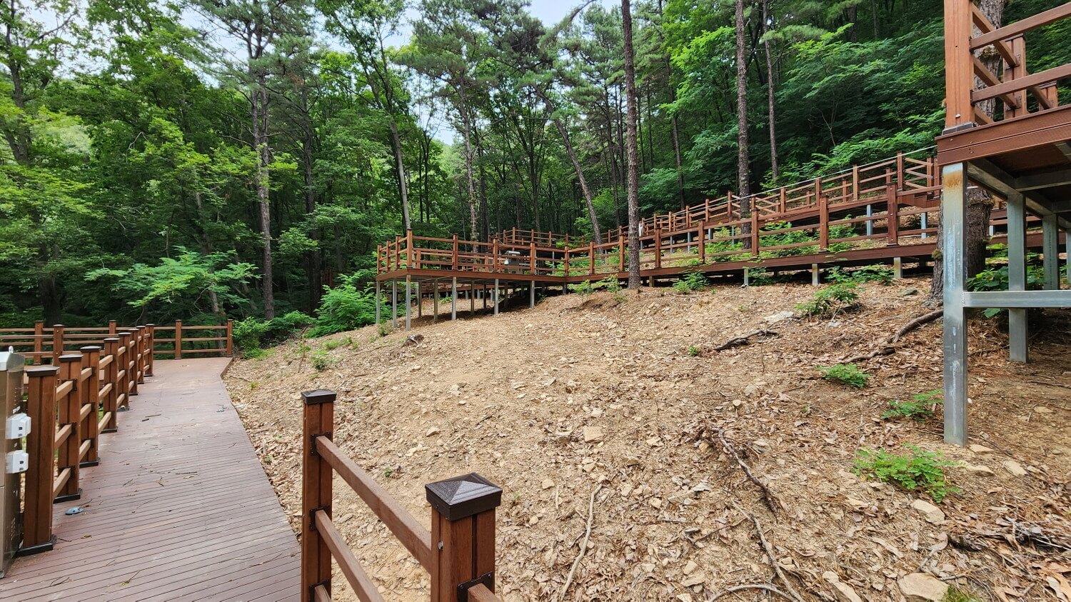 무봉산 자연휴양림