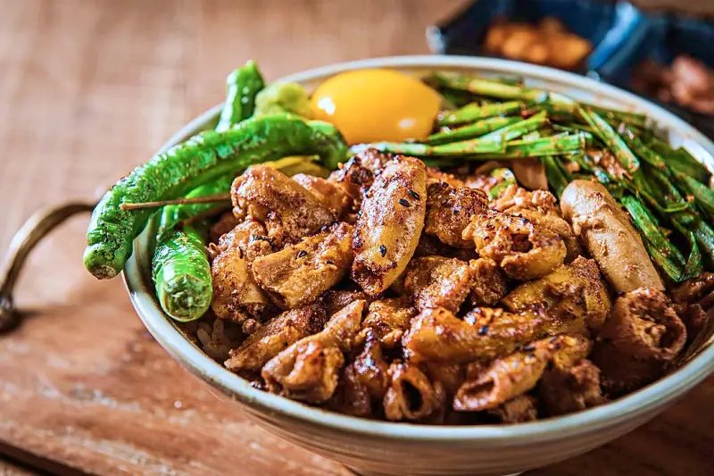 줄서는식당 계란 장어덮밥, 한우곱창덮밥, 숯불갈비 냉우동 맛있는 식당 잠실 송리단길 우동 돈부리 맛집 소개