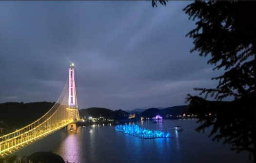 예당호 출렁다리