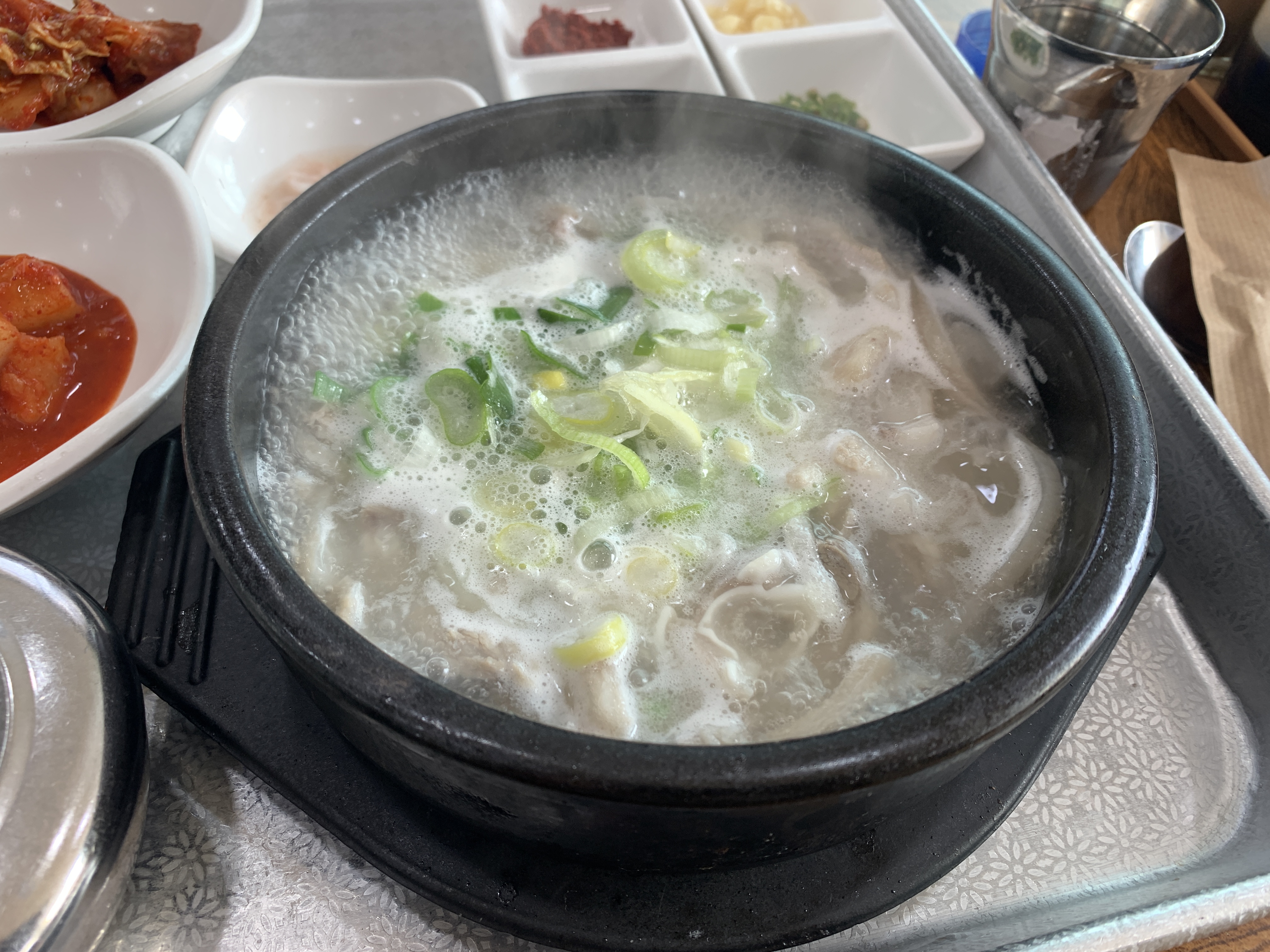 돼지국밥