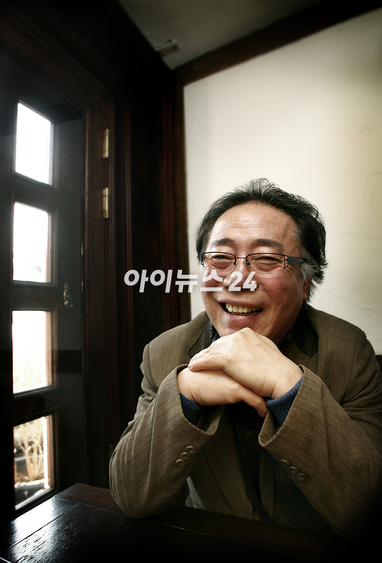 변희봉