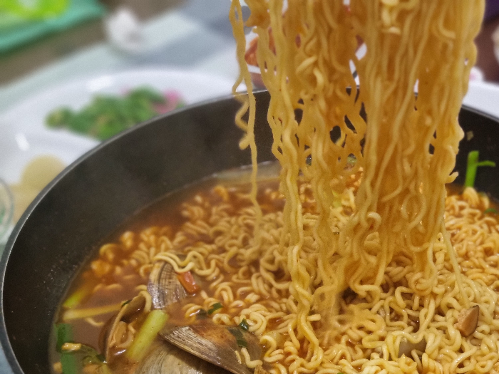 백합 조개 라면