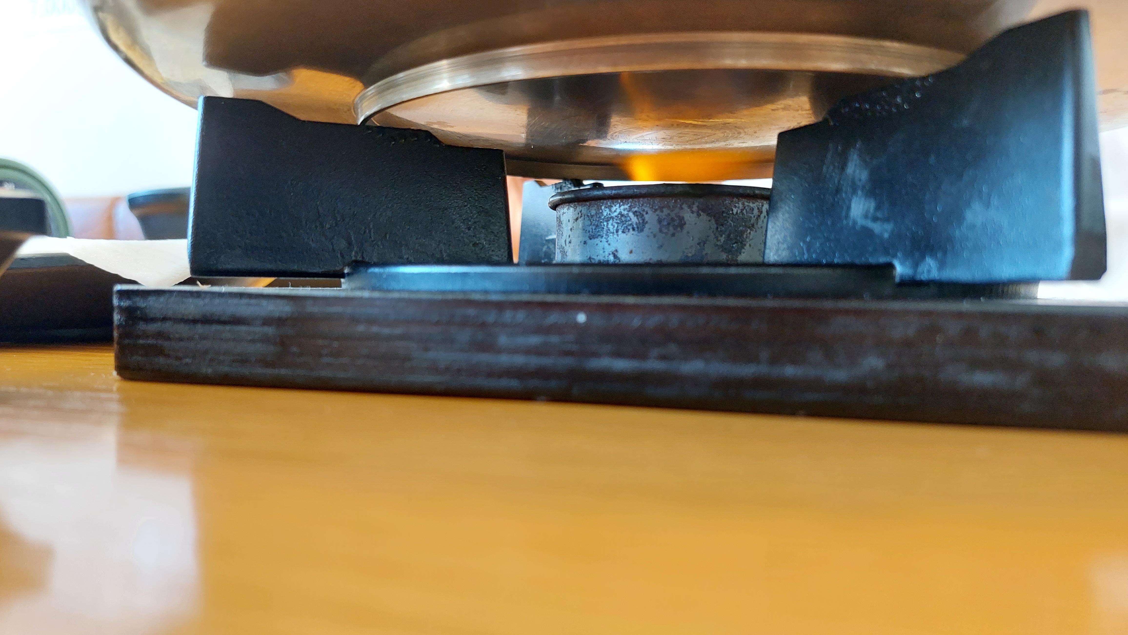 불고기에 이렇게 불을 펴 놔서 따뜻하게 먹을 수 있어요