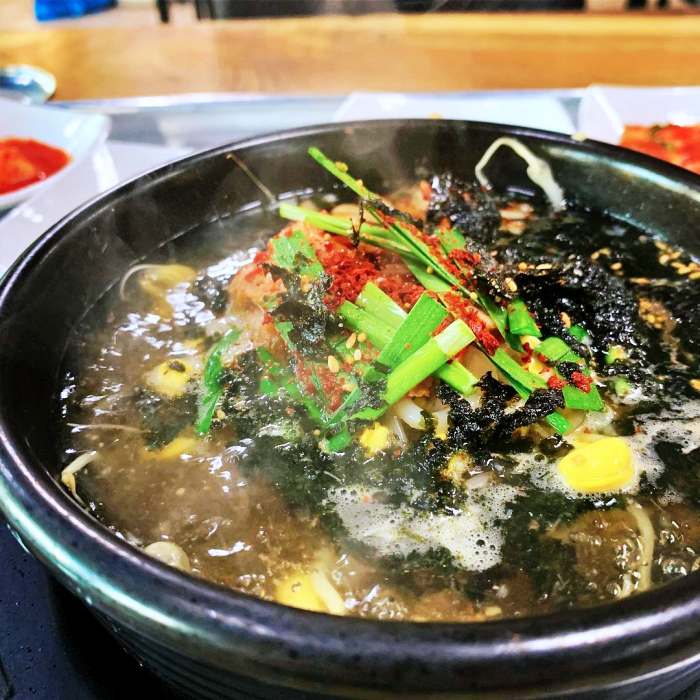 생방송투데이 강남 신사 서울 최고의 콩나물국밥 맛집