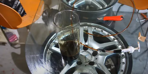 엔진오일 오래되면 엔진 과열