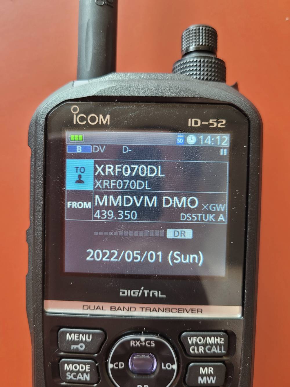 ICOM ID-52