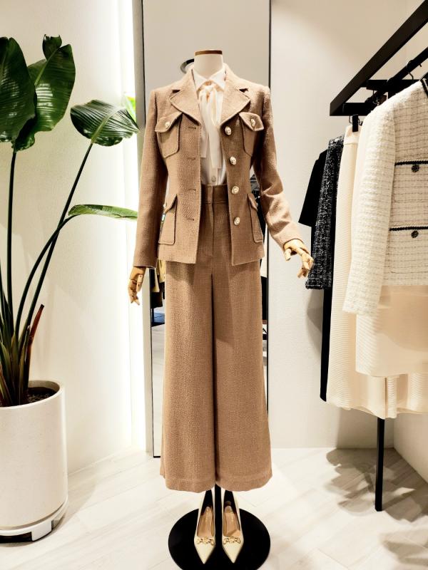 모조에스핀 벨티드 트위드재킷 J233XSF102