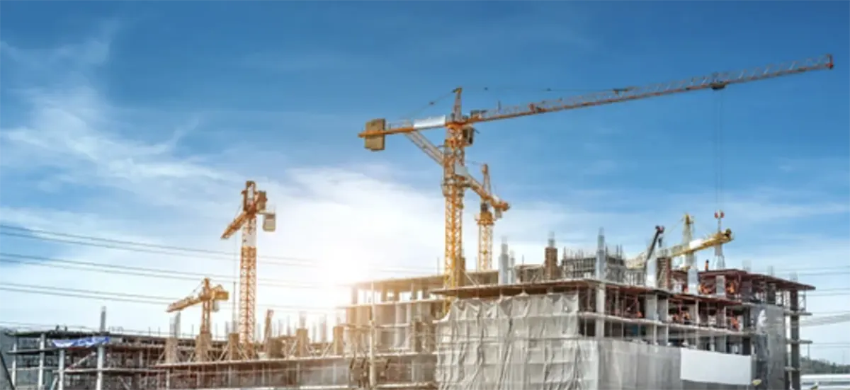 재건축-공사하는-아파트-이미지-크레인