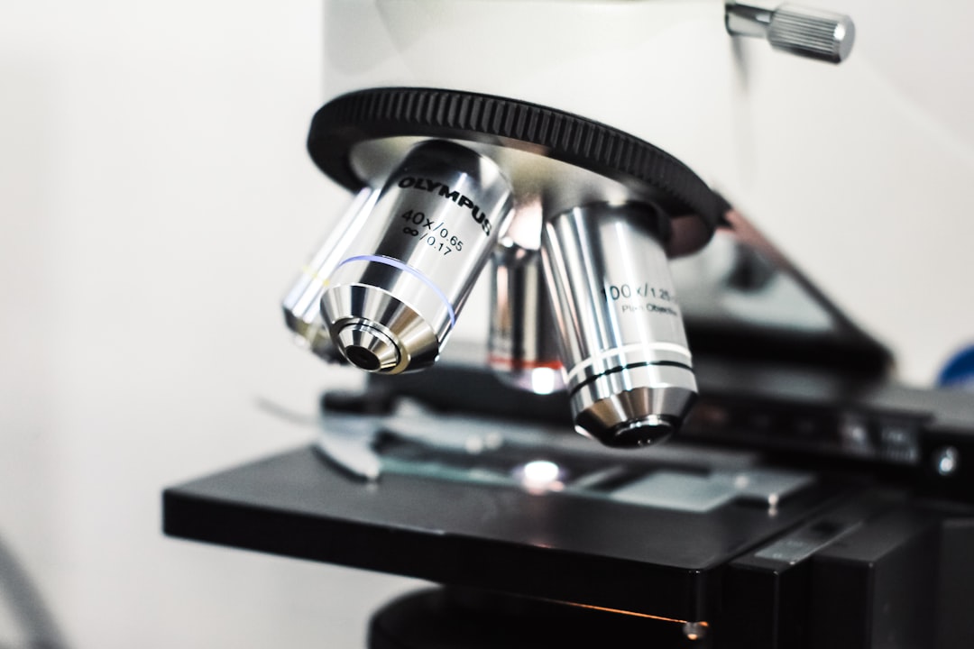 Microscope