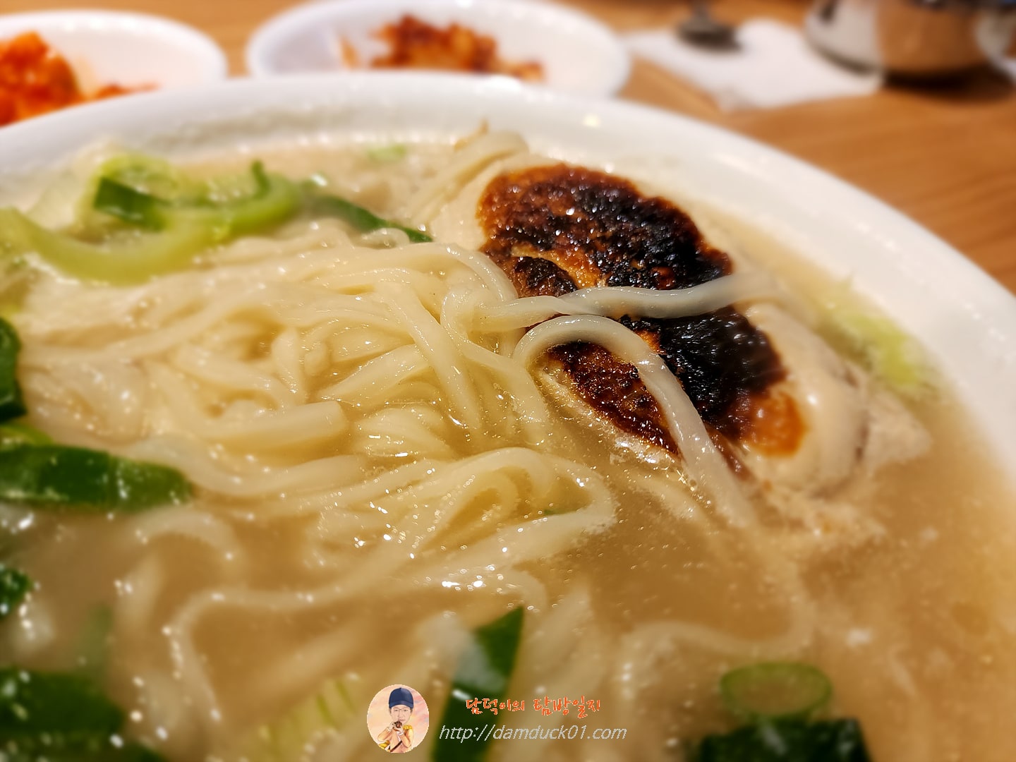닭칼국수