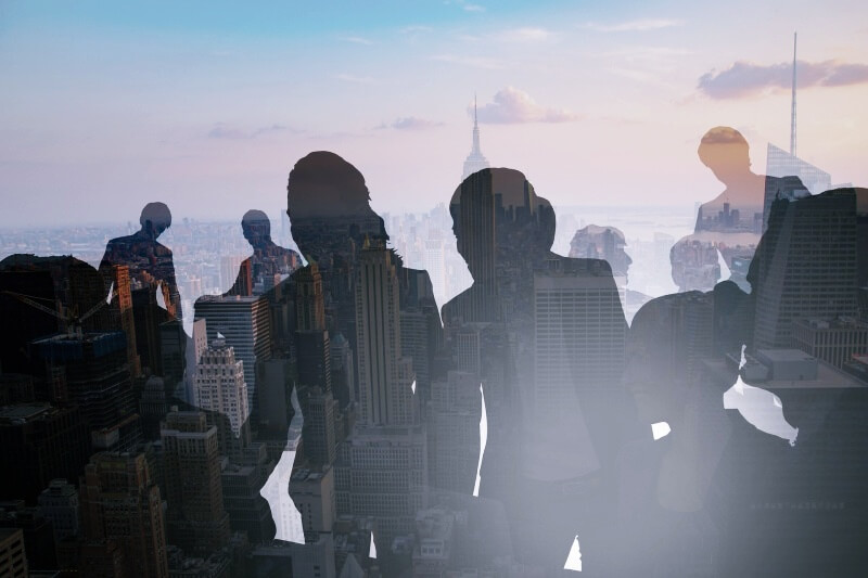 도심-속에-사람들