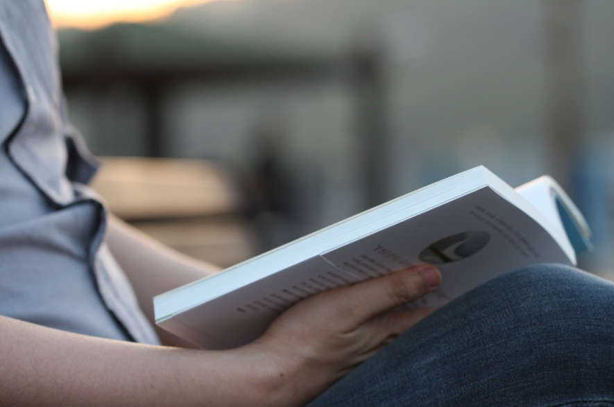 찰리 멍거처럼, 사고의 도구로 책을 읽자