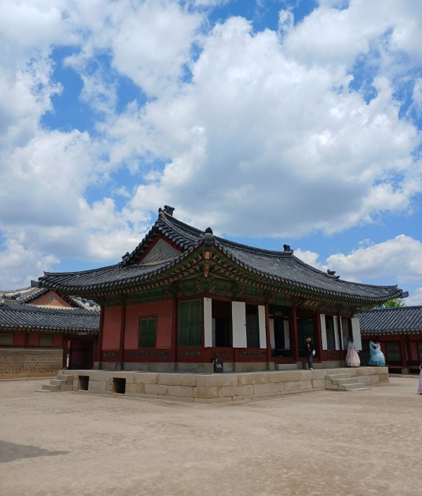 경복궁 만춘전