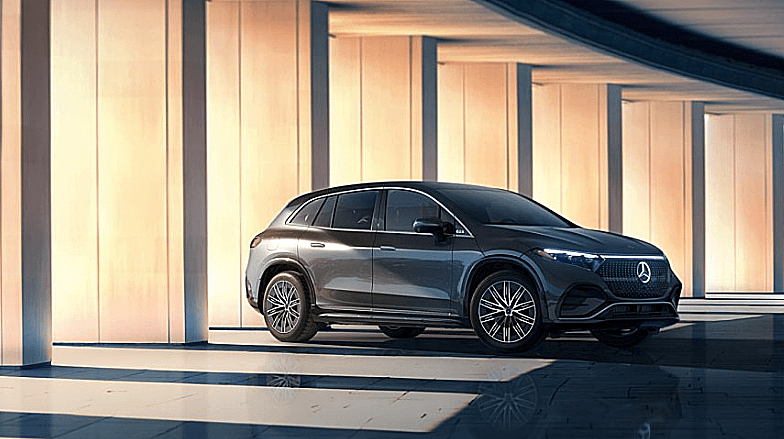 전기자동차, 근데 이제 럭셔리를 곁들인 벤츠 SUV