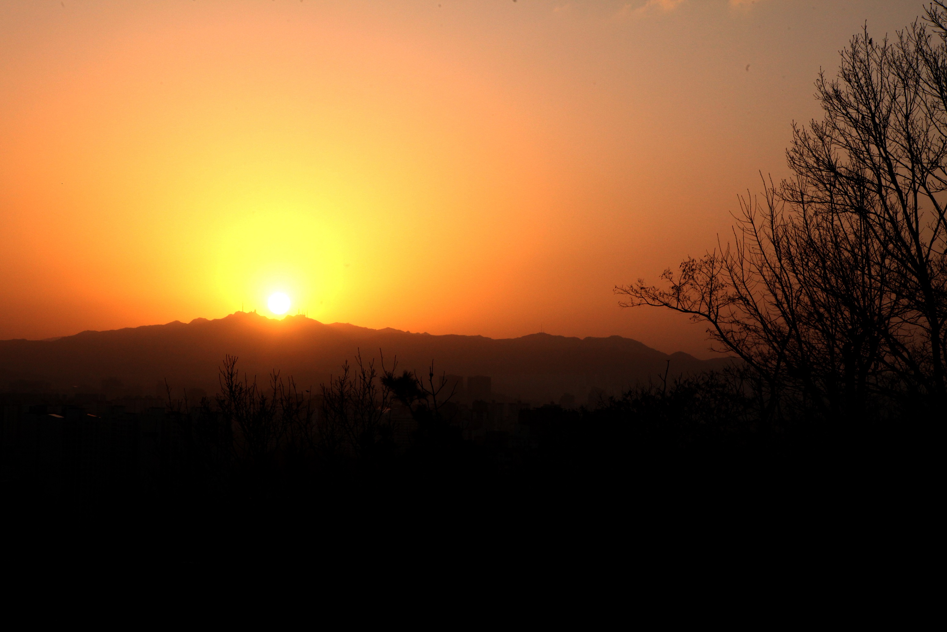 구로구청 제공 매봉산 일출사진