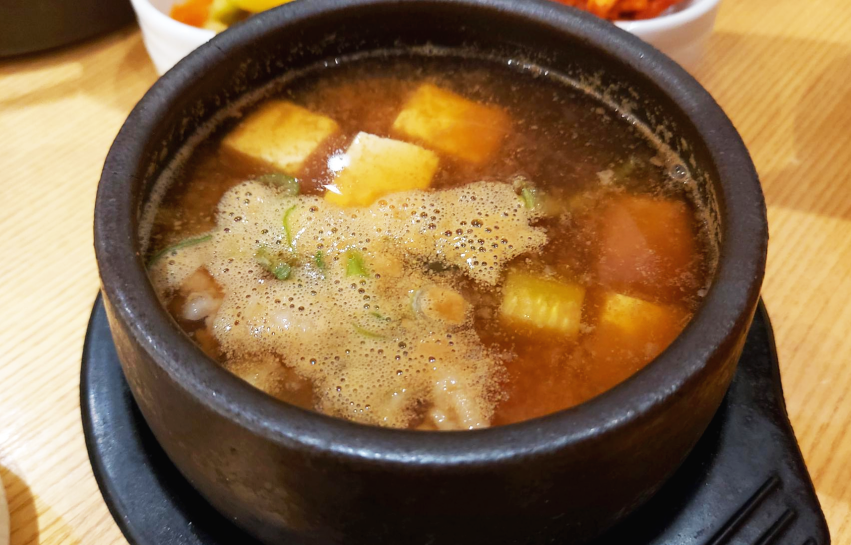 청송 소노벨 수달래 차돌 된장찌개