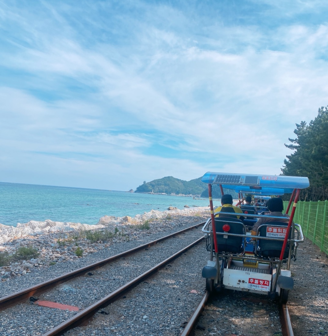 가을여행 강원도 삼척 아이와 가볼만한 여행코스 추천 삼척 해양 레일바이크 추천코스 예매방법 요금 인기 시간대