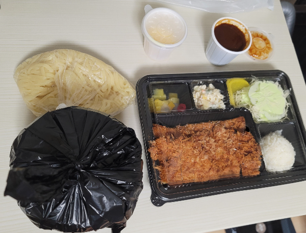 망원동즉석우동 포장 구성