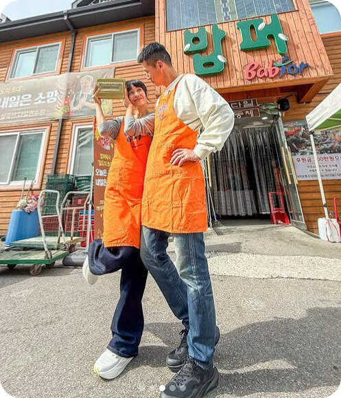 세상에서 가장 행복한 부부 [사진=정혜영, 션, 소셜미디어]