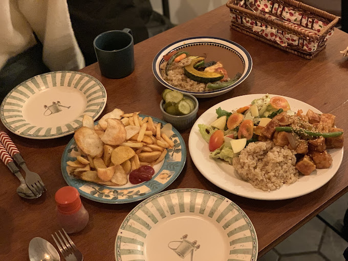 망원동 비건식당 '어라운드 그린'