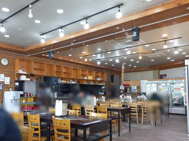 익산 24시 명가 생고기 김치찌개 매장내부