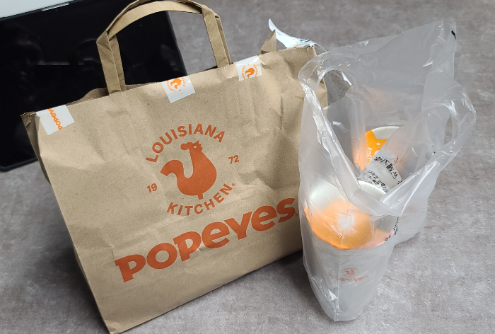 파파이스 성남신흥점 치킨샌드위치 깔끔한포장 배달완료