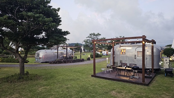 제주 카라반 숙소 어라운드폴리