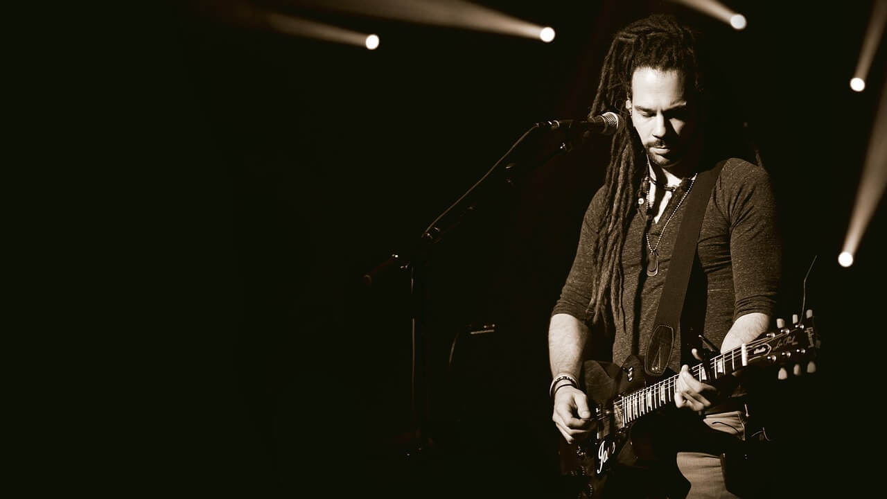 안신애 가수 겸 작곡가