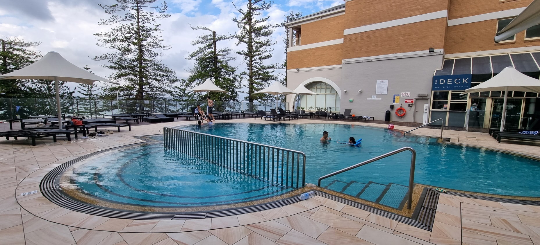 테리걸 호텔 크라운 플라자